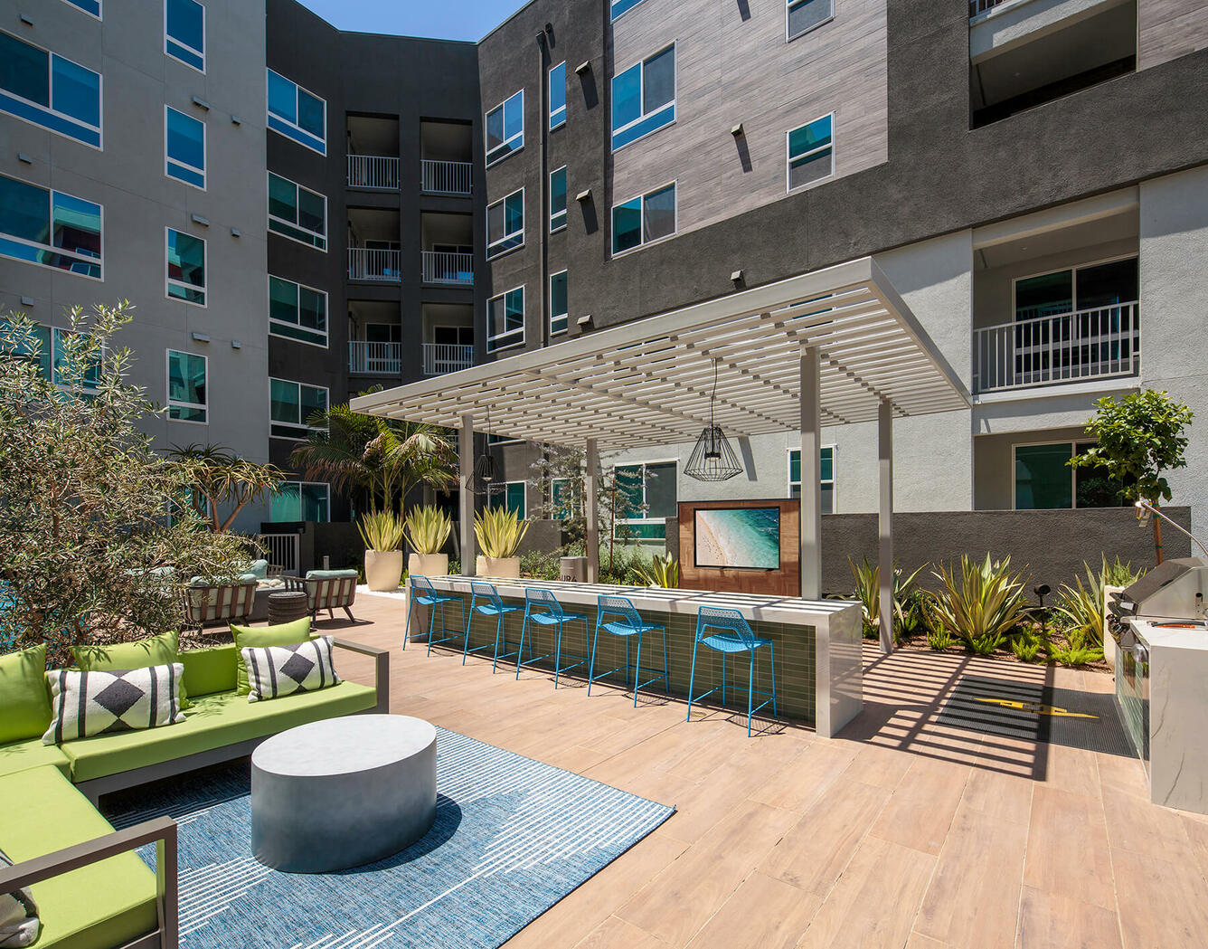 Apts In Orange